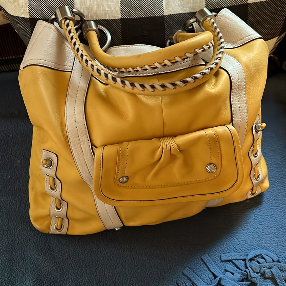 B Makowsky leather bag